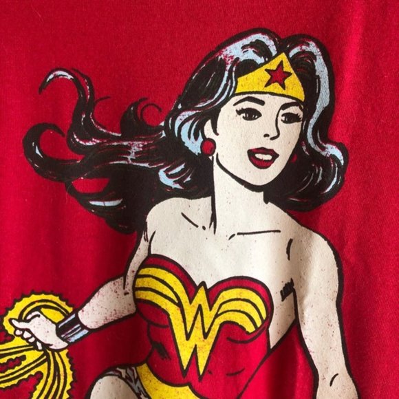 DC Comics Wonder Woman Retro Girls T-Shirt 2X Red - Picture 4 of 8
